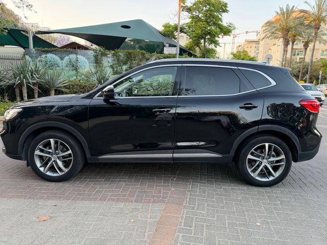 אם ג'י EHS PHEV