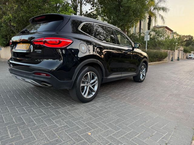 אם ג'י EHS PHEV