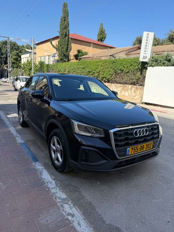 אאודי Q2