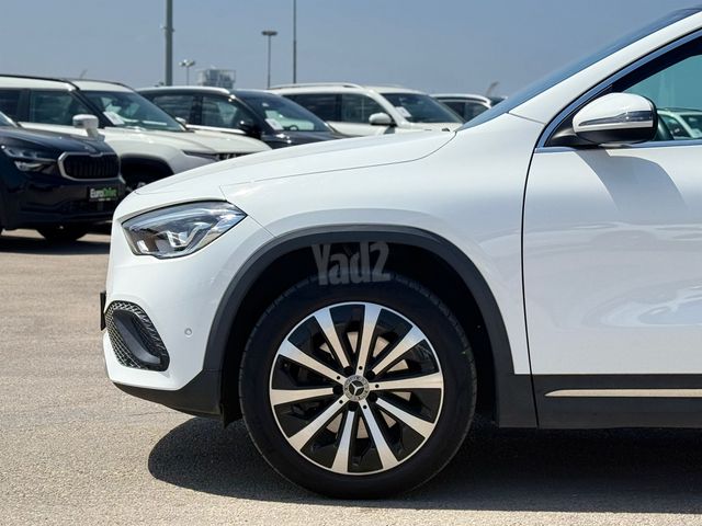 מרצדס-בנץ GLA