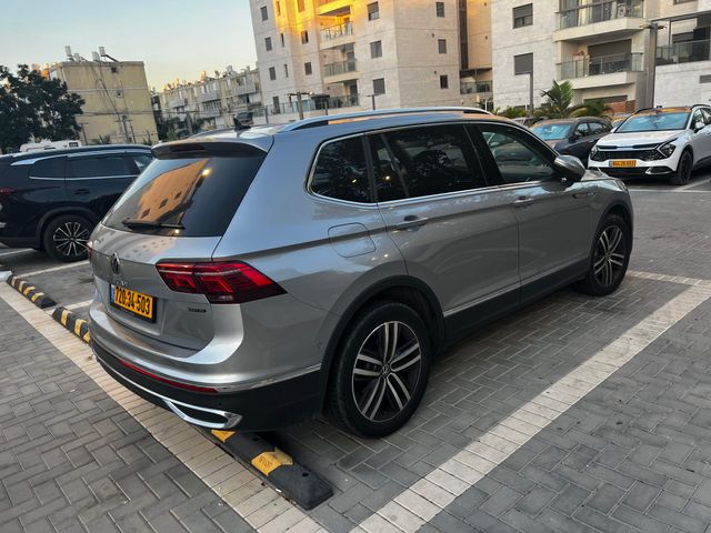 פולקסווגן טיגואן אולספייס