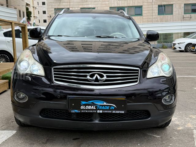 אינפיניטי EX37
