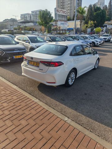 טויוטה קורולה