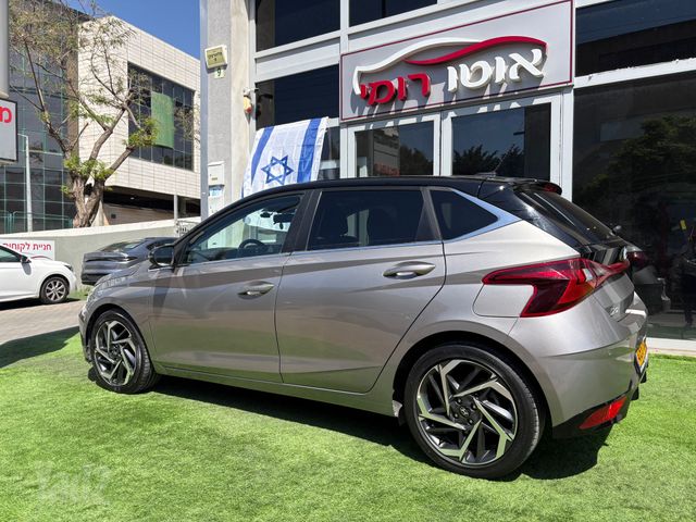 יונדאי i20