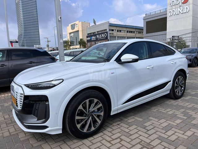 מודעת רכב אאודי Q6 e-tron