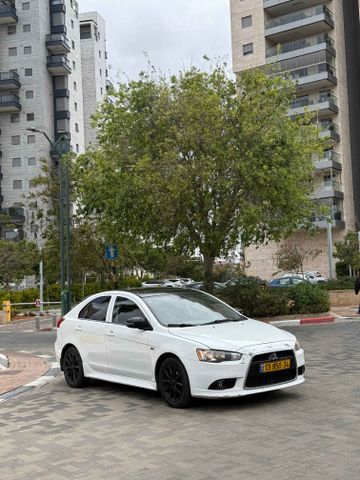 מודעת רכב מיצובישי לנסר