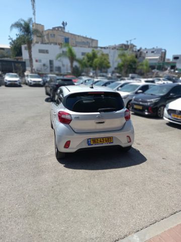 יונדאי i10