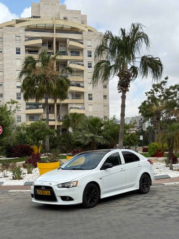 מיצובישי לנסר