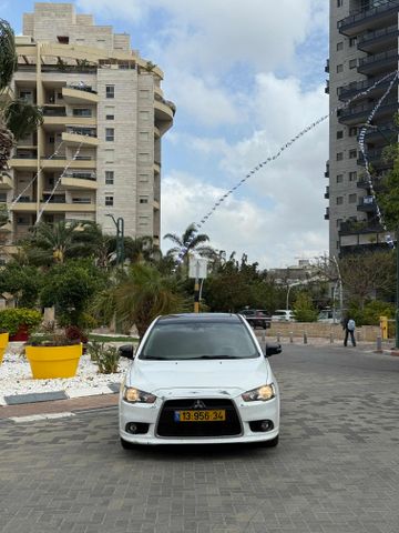 מיצובישי לנסר