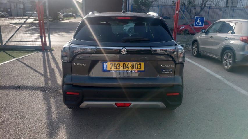 סוזוקי S-Cross