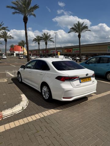 טויוטה קורולה