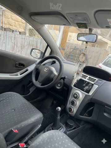 טויוטה יאריס