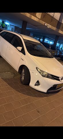 מודעת רכב טויוטה אוריס