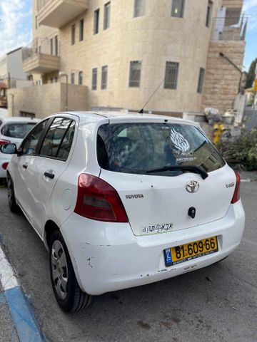 טויוטה יאריס
