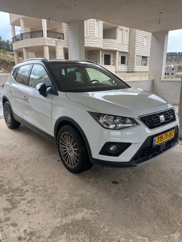 סיאט ארונה
