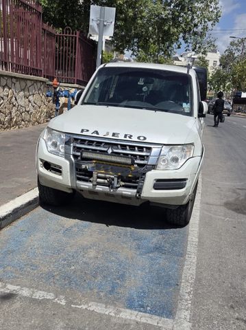 מודעת רכב מיצובישי פג'רו
