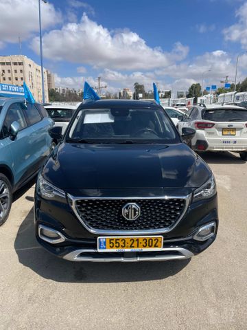 מודעת רכב אם ג'י EHS PHEV