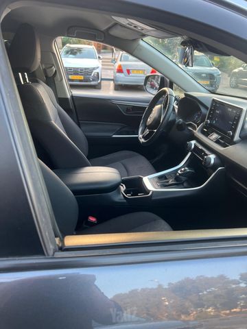 טויוטה RAV4