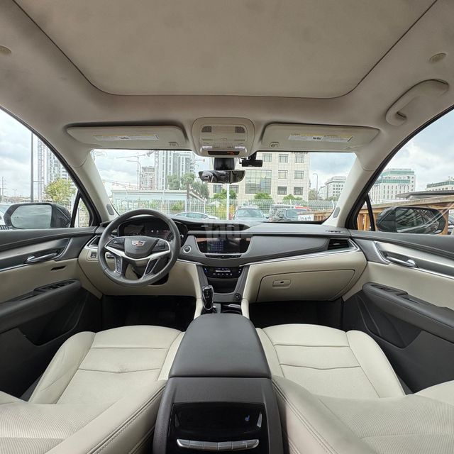 קאדילק XT5