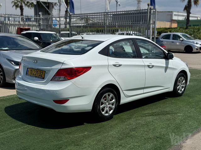 יונדאי אקסנט i25