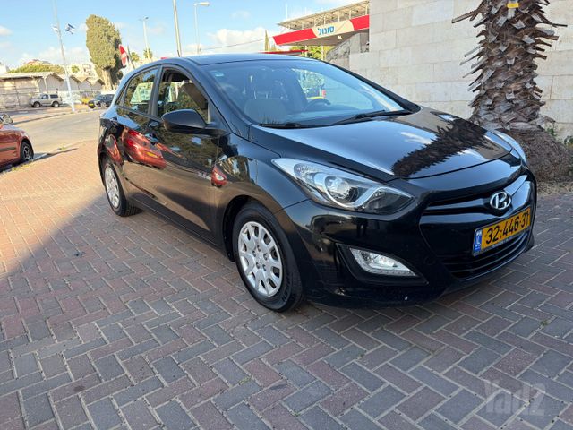 יונדאי i30