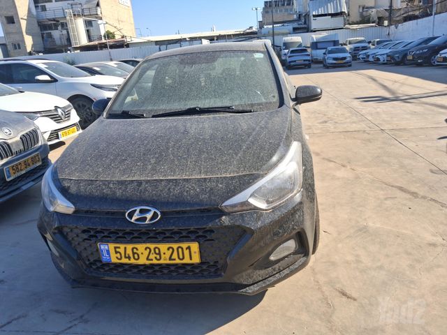 יונדאי i20