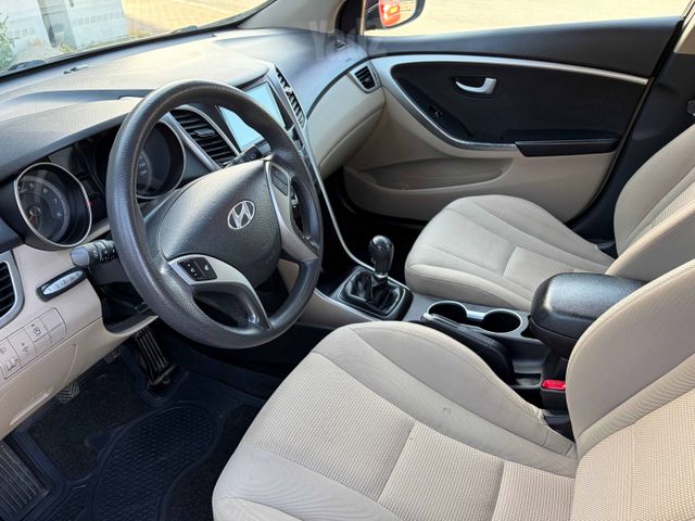 יונדאי i30