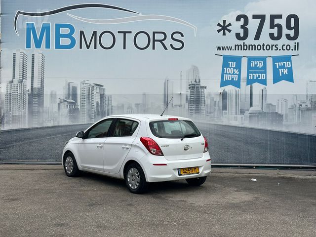 יונדאי i20
