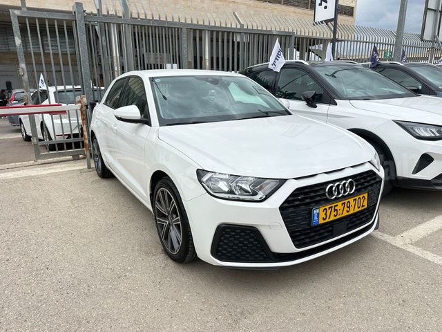 מודעת רכב אאודי A1
