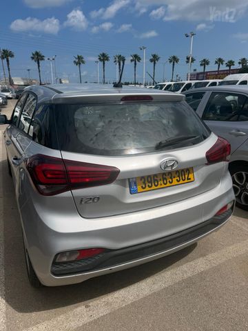 יונדאי i20