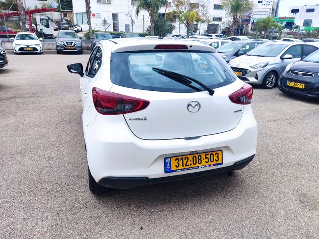 מודעת רכב מאזדה 2 1