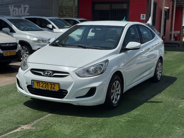 יונדאי אקסנט i25