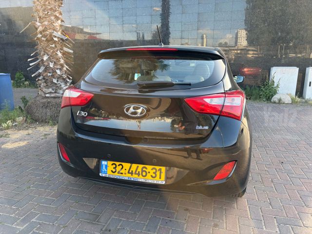 יונדאי i30