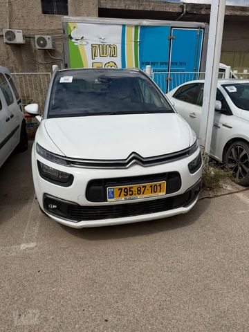 מודעת רכב סיטרואן C4 פיקאסו