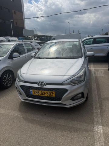 מודעת רכב יונדאי i20