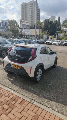 מודעת רכב טויוטה אייגו X 2