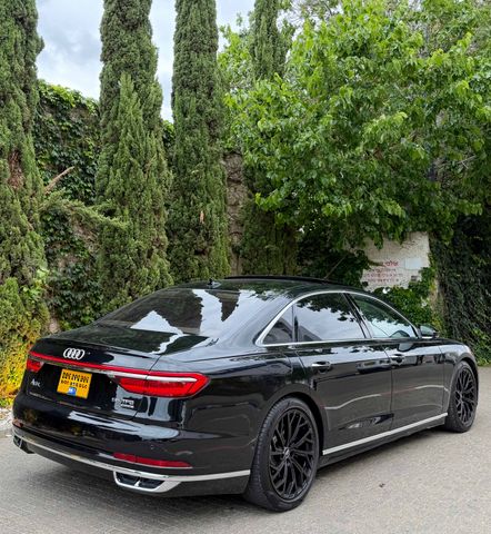 אאודי A8