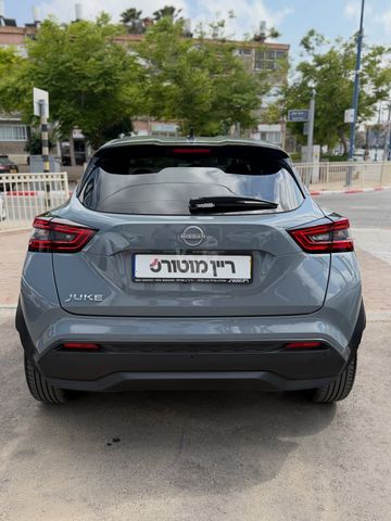 ניסאן ג'וק