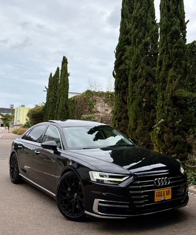אאודי A8