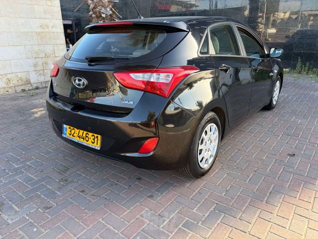 יונדאי i30