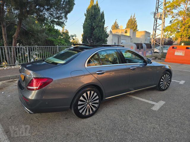 מרצדס-בנץ E-class