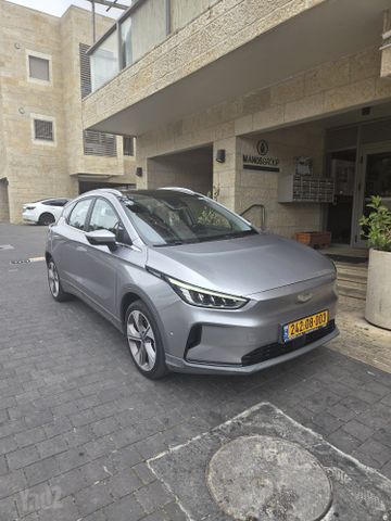 מודעת רכב ג׳ילי Geometry C