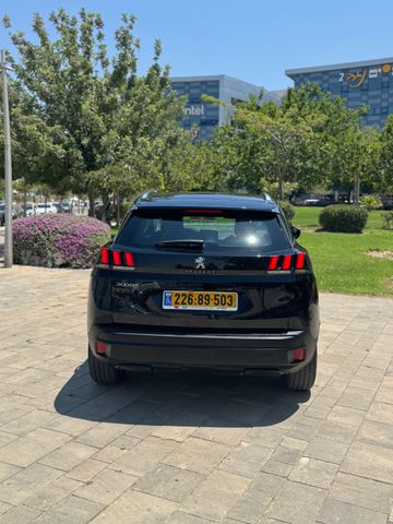 פיג'ו 3008