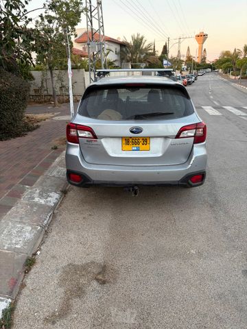 סובארו אאוטבק