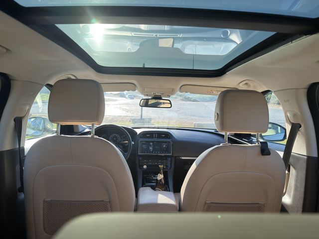 יגואר F-Pace