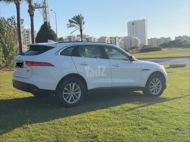 מודעת רכב יגואר F-Pace