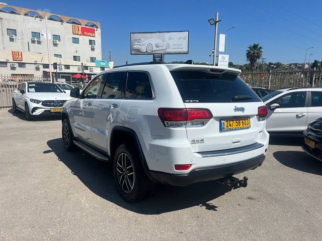 ג'יפ גרנד צ'ירוקי