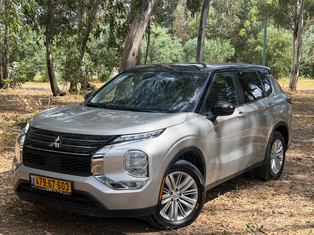 מיצובישי אאוטלנדר
