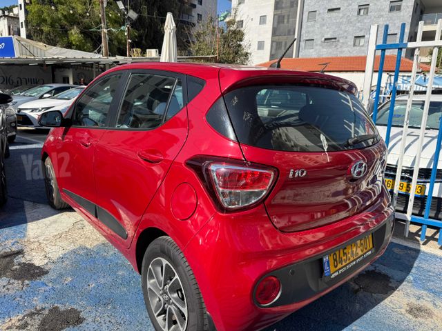 יונדאי i10