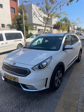 קיה נירו